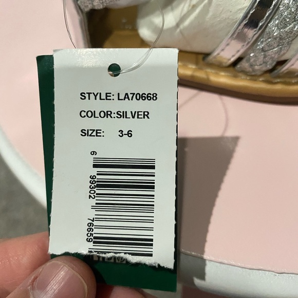 Brand New Laura Ashley Baby Girl Sandals - Picture 3 of 3